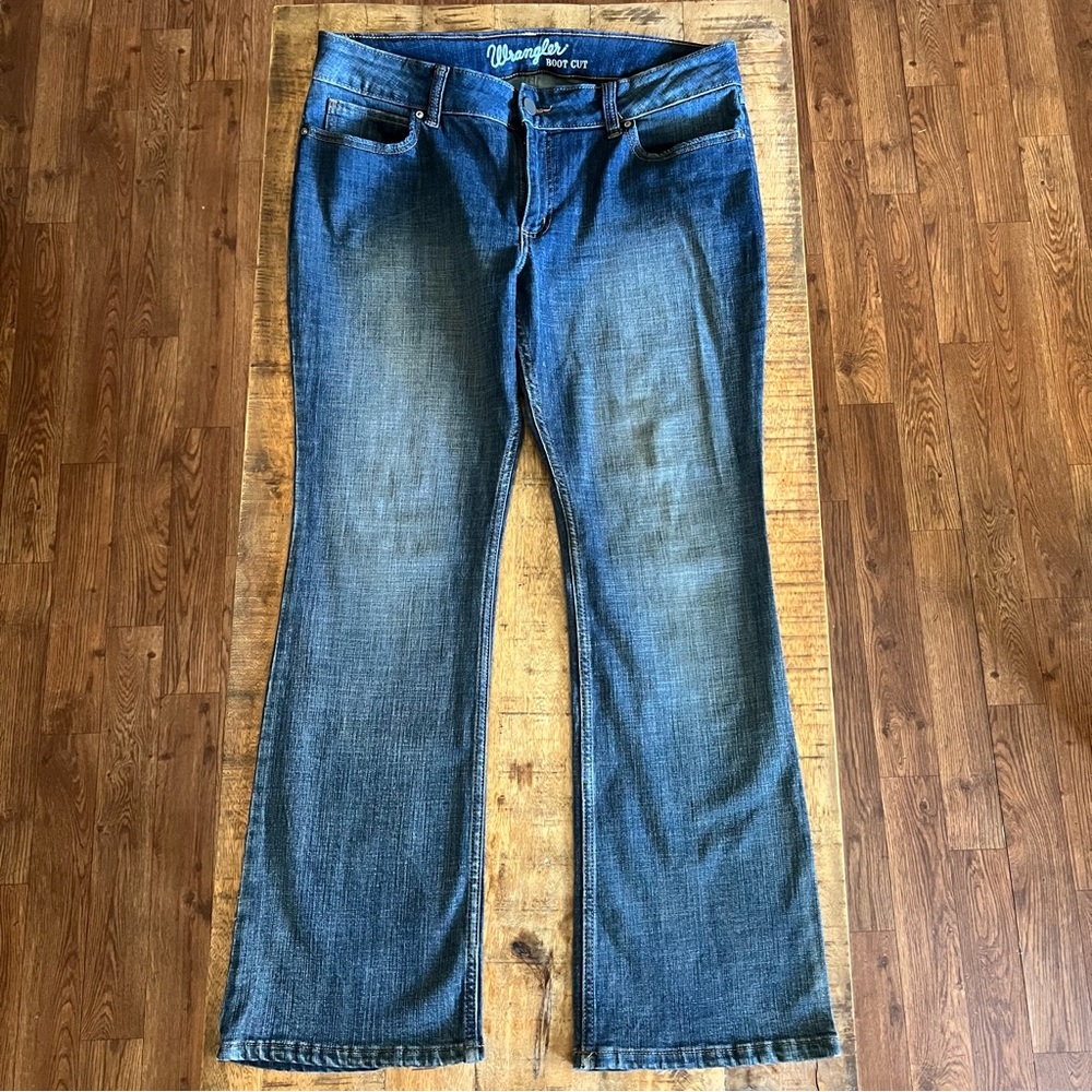 Wrangler Bootcut Blue Denim Wash Jeans Size 15X32